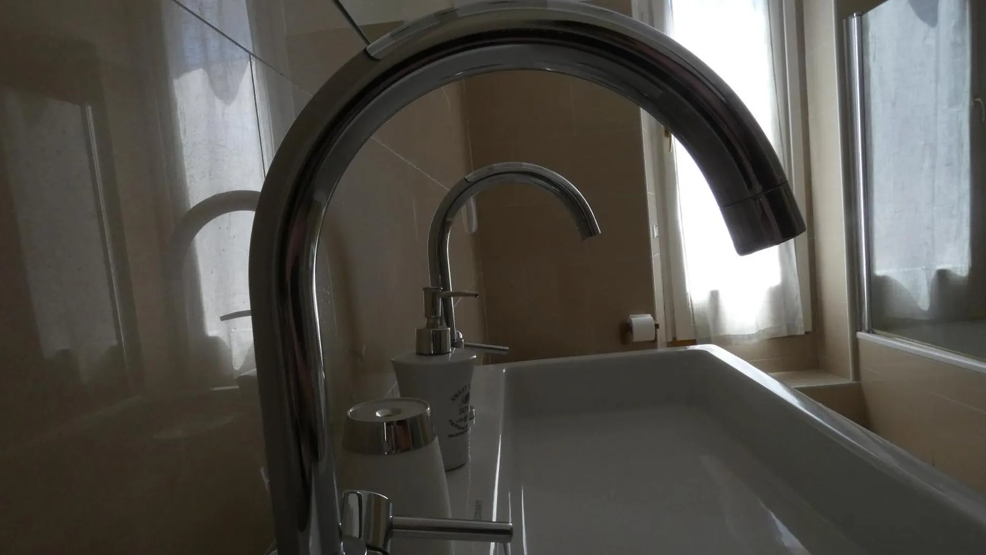Villa Varenna Bed & Breakfast